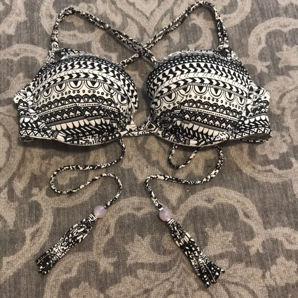 Victoria secrets bikini top